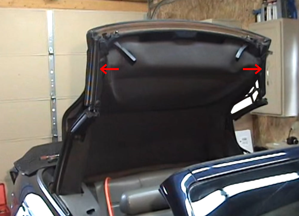 2001-2004 Ford Mustang Convertible Front Top Side Rail Weatherstrips Pair
