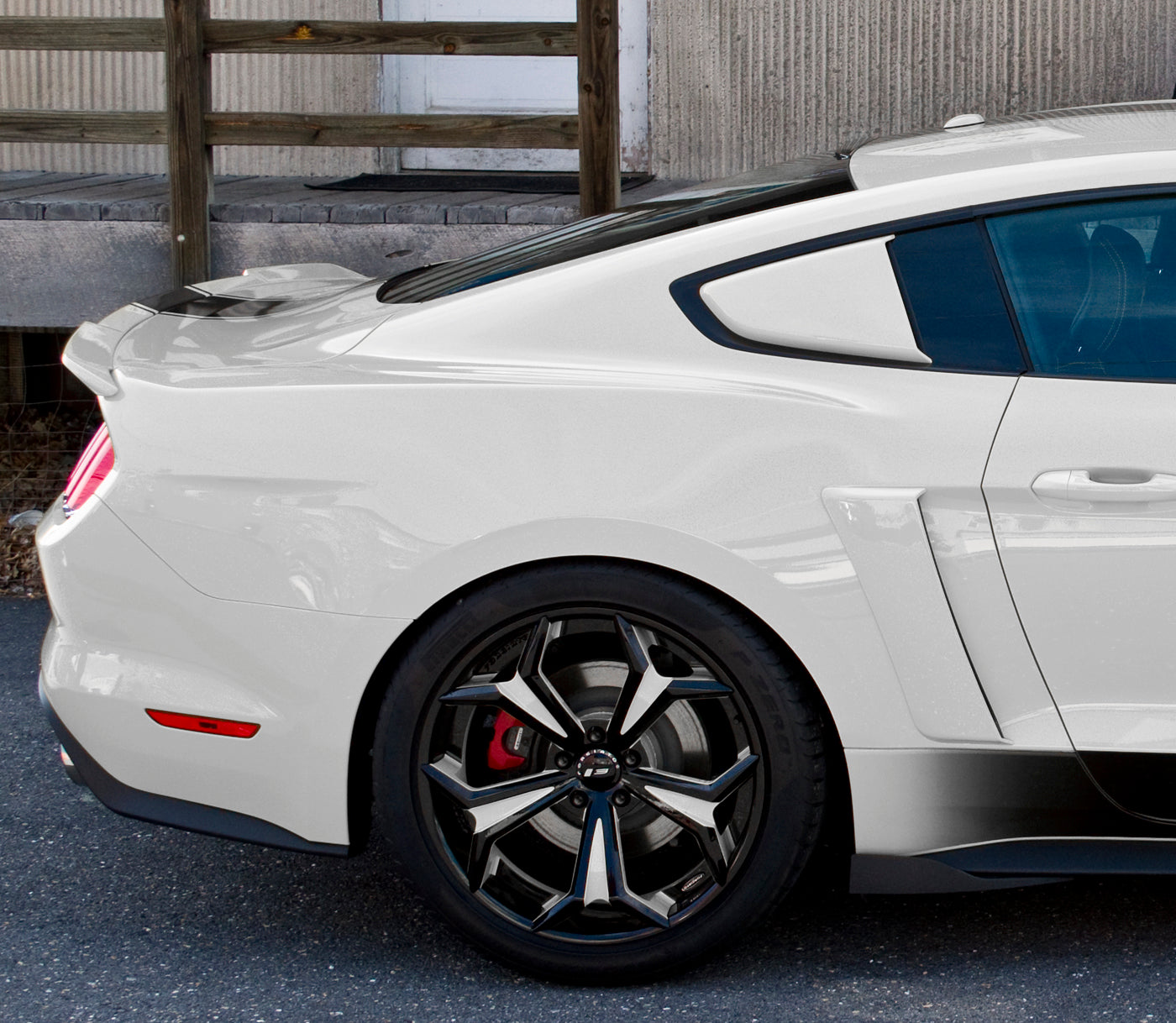 2015-2017 Mustang Genuine Ford Side Quarter Window Scoops Covers White Platinum UG